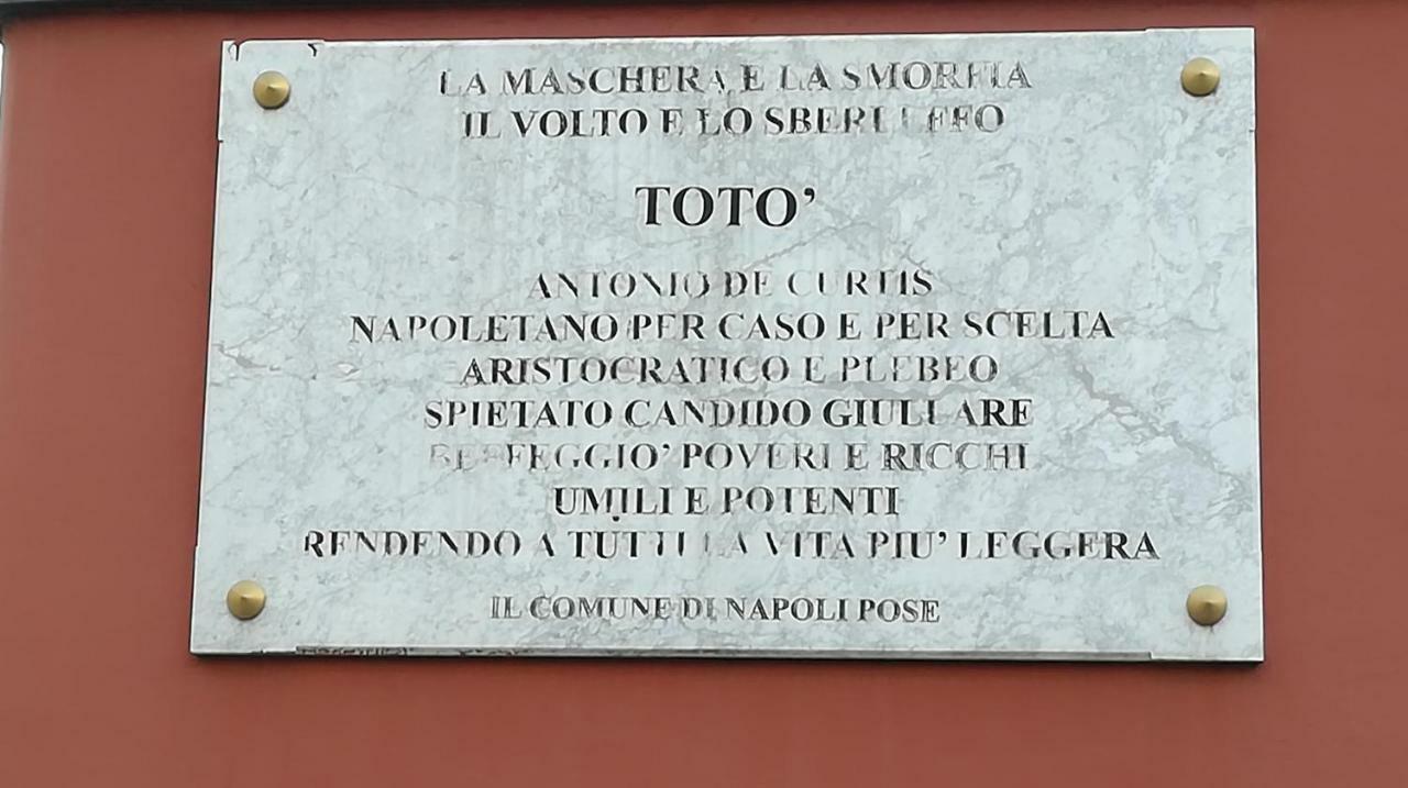 "Dint E Viche E Napule" Guest House Νάπολη Εξωτερικό φωτογραφία